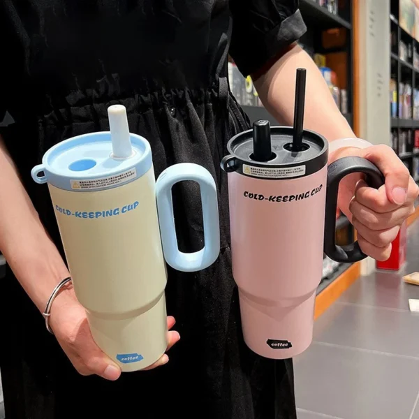 JUSTINLAU 1 Piece Stainless Steel Insulated Cup Car  Insulated Straw Cup 750ml with Handle  Stylish Outdoor Insulated Coffee Cup