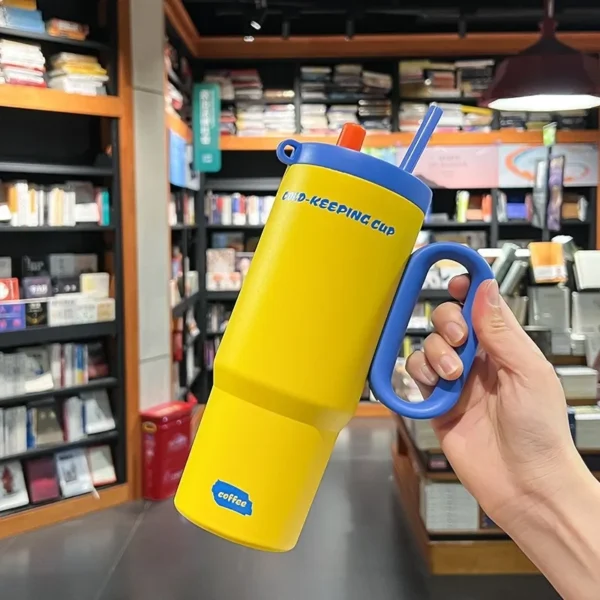 JUSTINLAU 1 Piece Stainless Steel Insulated Cup Car  Insulated Straw Cup 750ml with Handle  Stylish Outdoor Insulated Coffee Cup